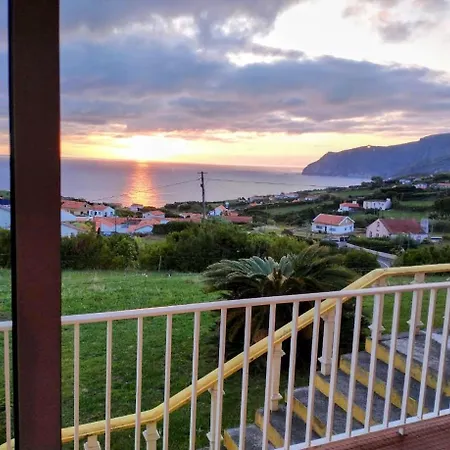 Casa Da Maissa Semesterbostad Ponta Delgada (Flores)